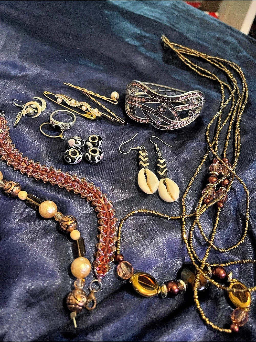 Jewelry Lot Brown & Gold Like New